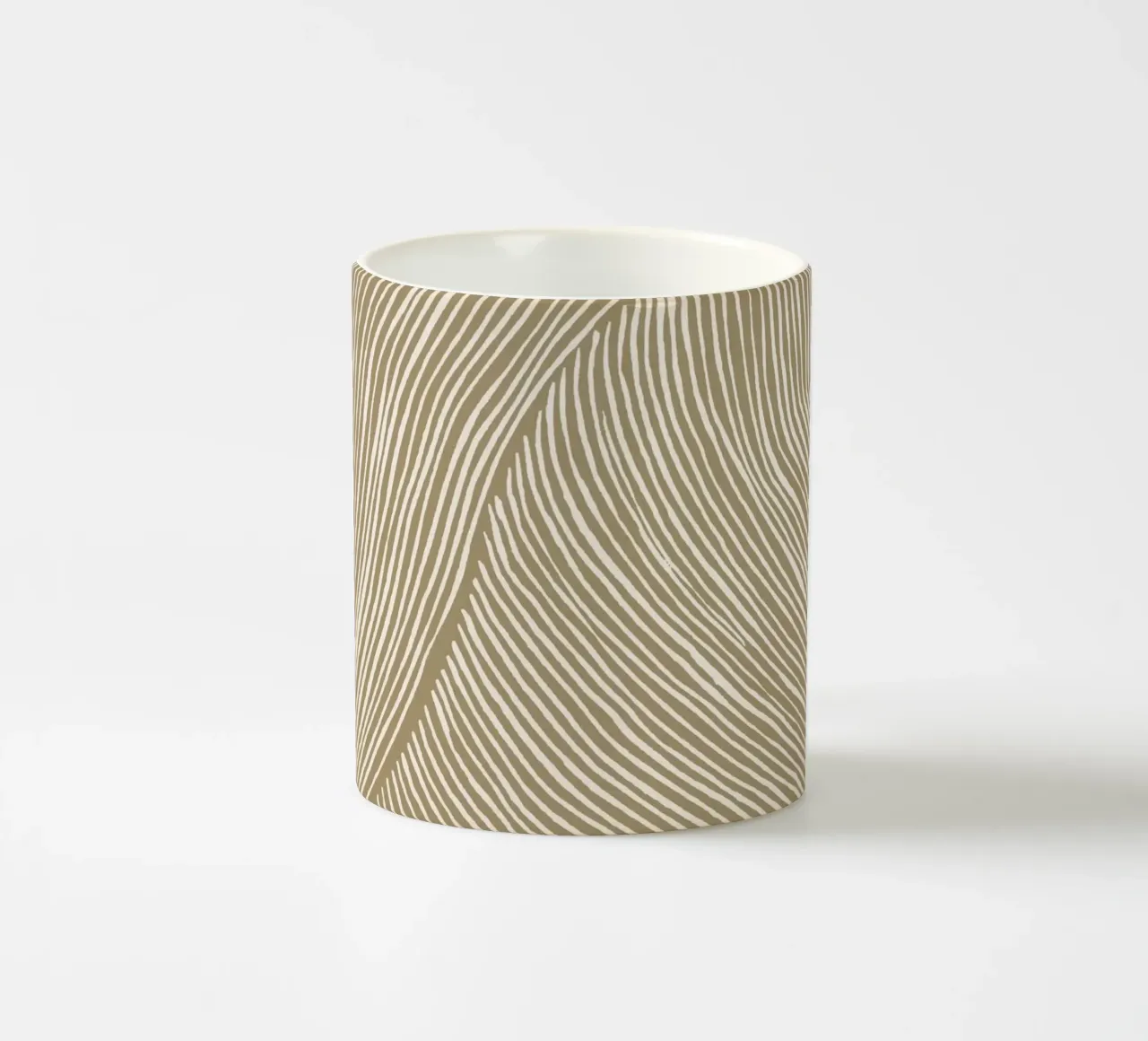 Strisce linoleografiche ocra tazza in ceramica da NouveauPrints
