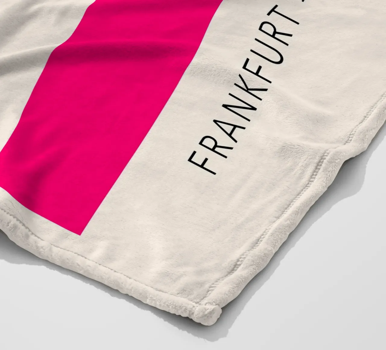 Frankfurt Lines – Magenta Edition fleece blanket by SMPLE