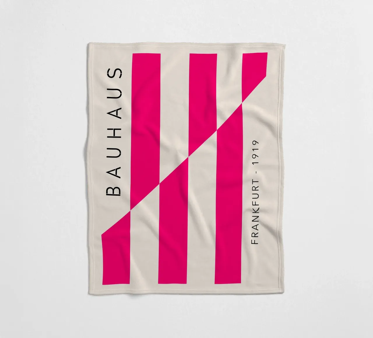 Frankfurt Lines – Magenta Edition fleece blanket by SMPLE