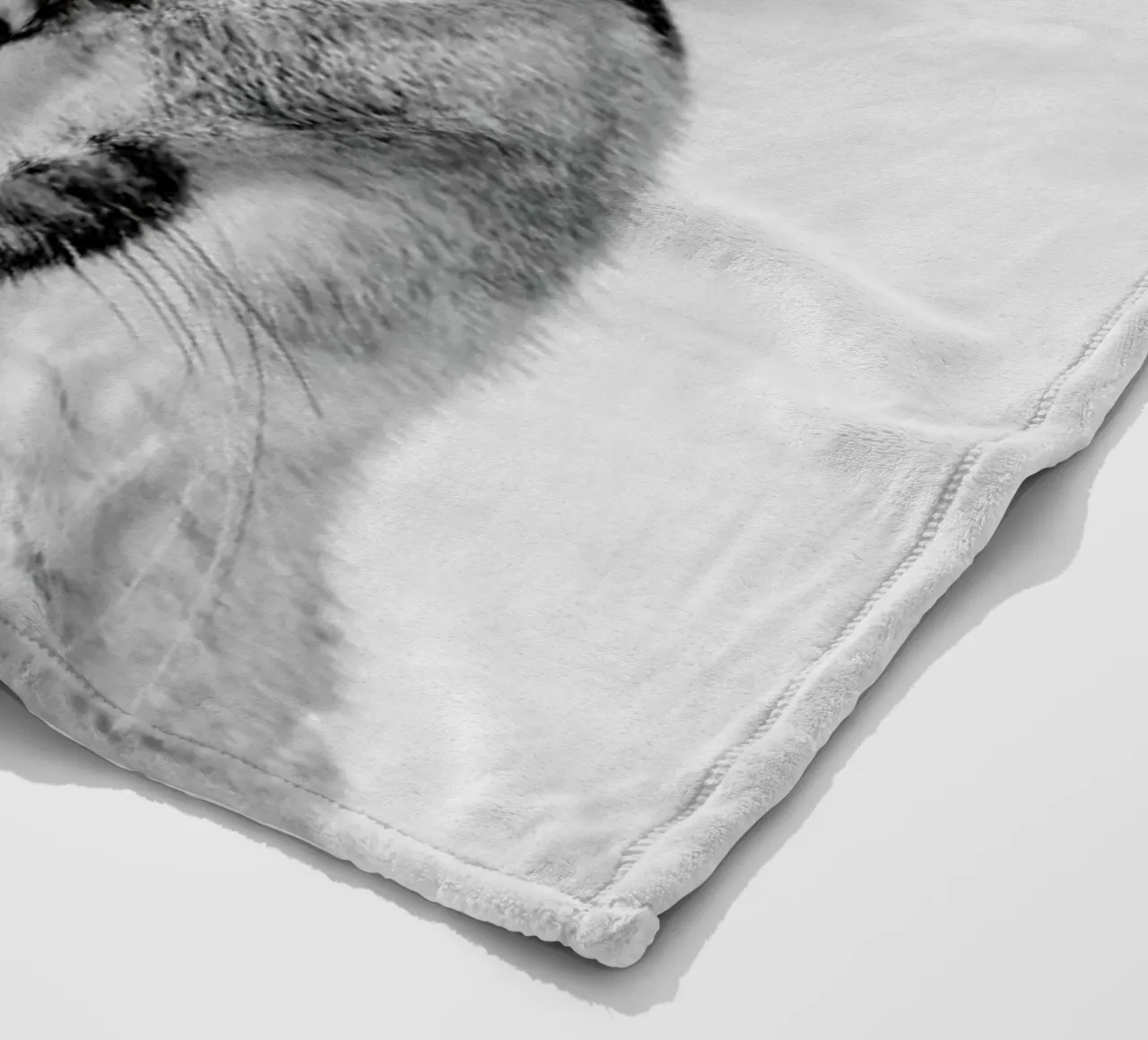 Lynx Classic fleece blanket by Paws & Claws