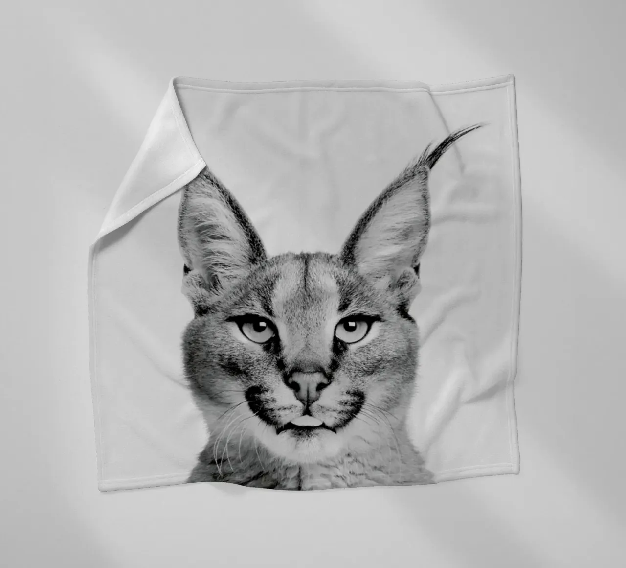 Lynx Classic fleece blanket by Paws & Claws