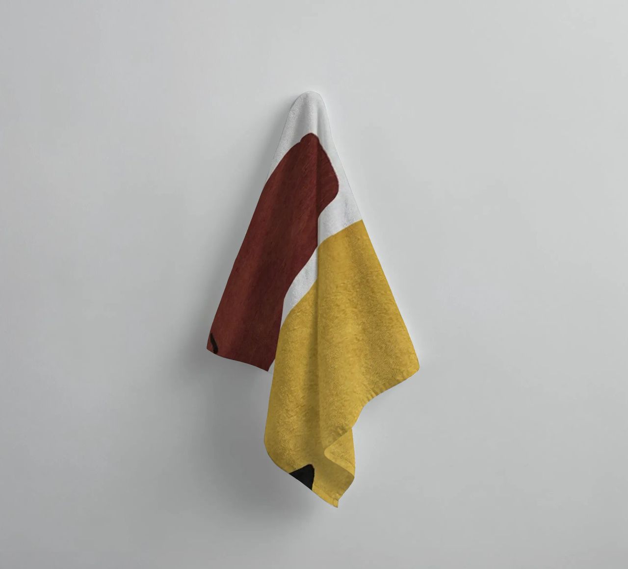 Abstract shapes in earthy tones badhanddoek van ramosashop
