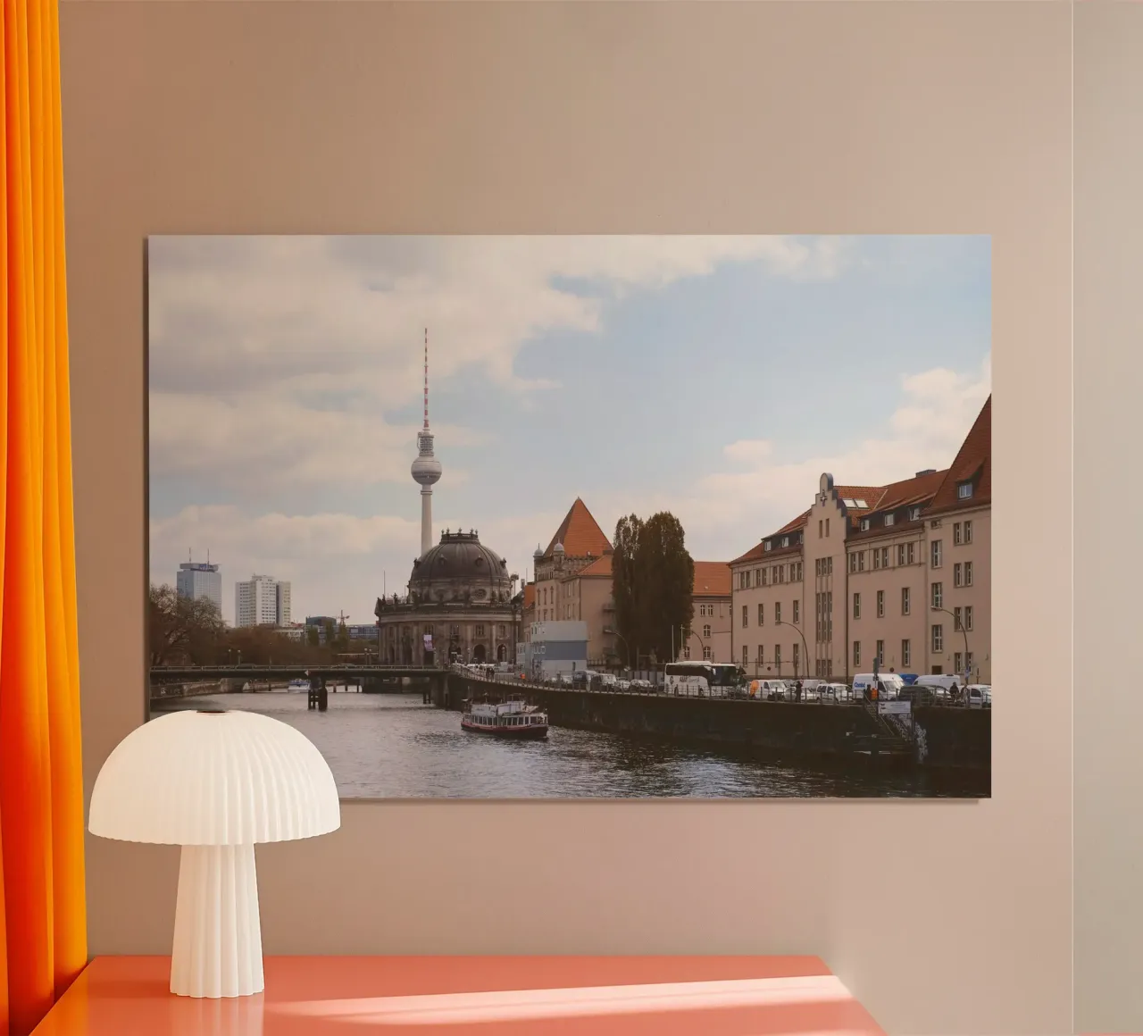Berlino, Germania I Isola dei musei e la torre Fernsehturm poster con telaio in plastica da Julie Travel Photography