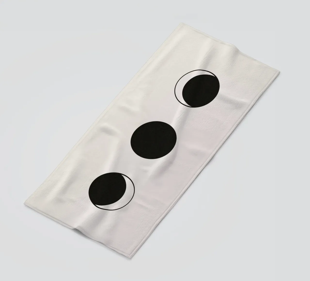 Vertical Moons telo mare da daylight design studio