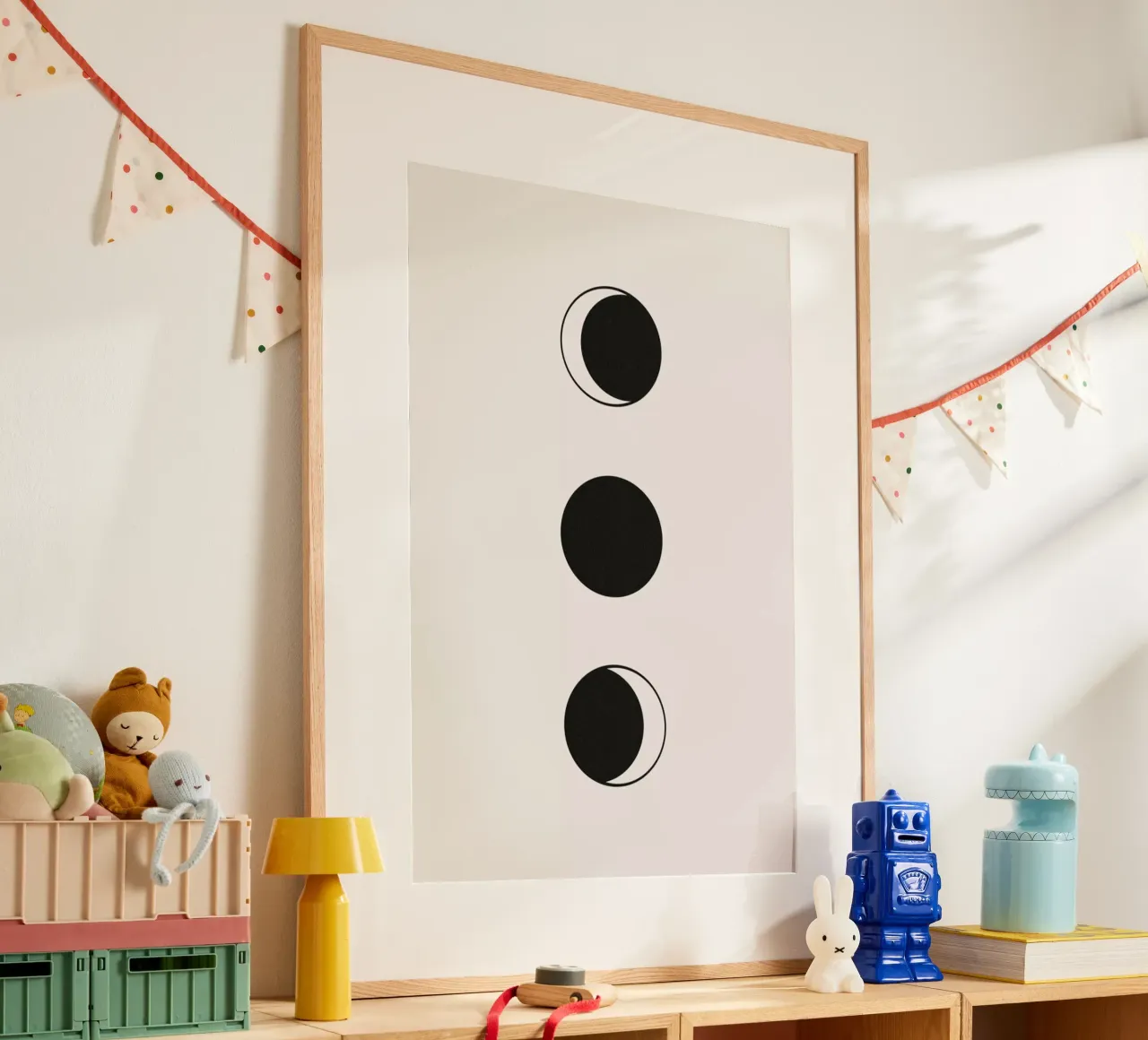 Vertical Moons poster da daylight design studio