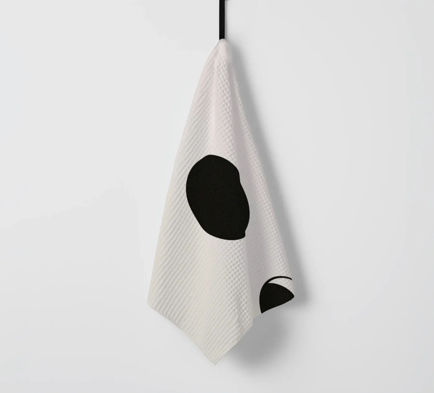 Vertical Moons torchon de daylight design studio