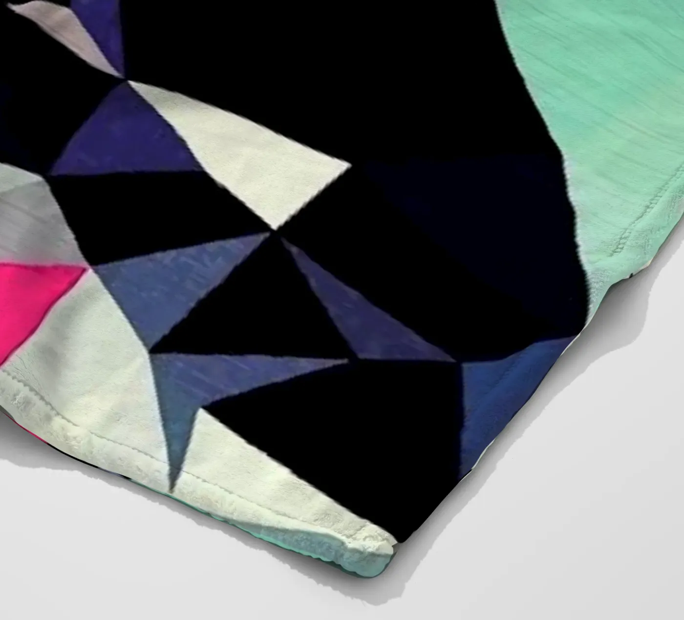 Multicolor fleece blanket by Mayka ienova