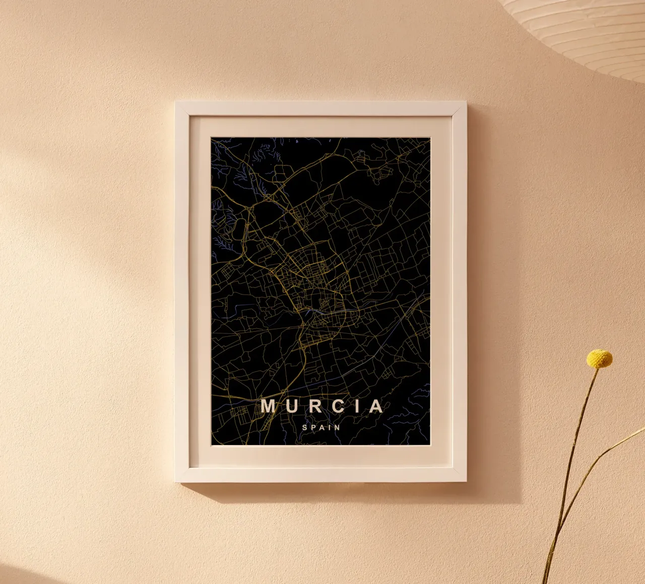Mappa della città di Murcia Spagna nero e oro poster con telaio in plastica da Cartographers Library