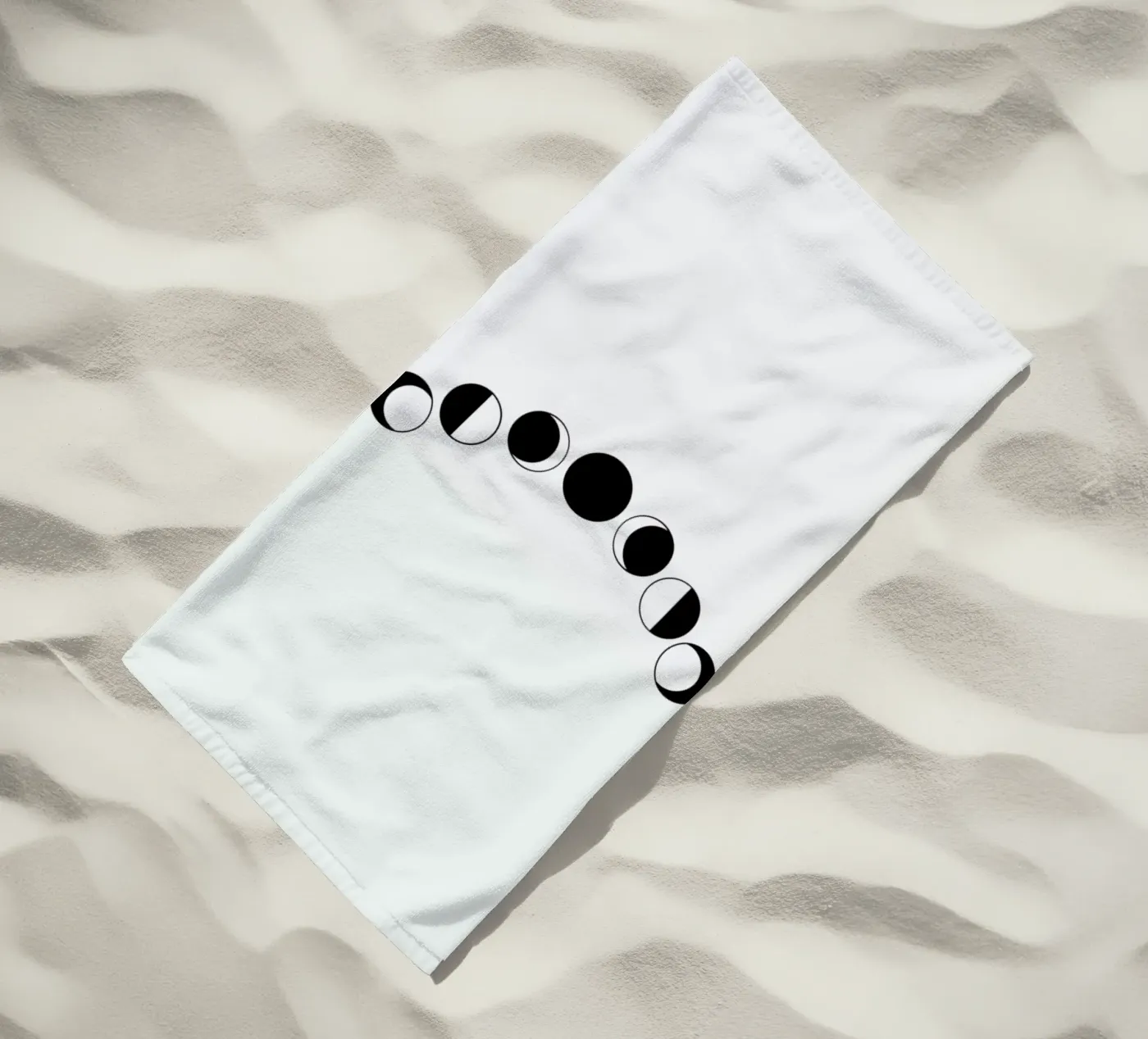 Abstract Moons telo mare da daylight design studio