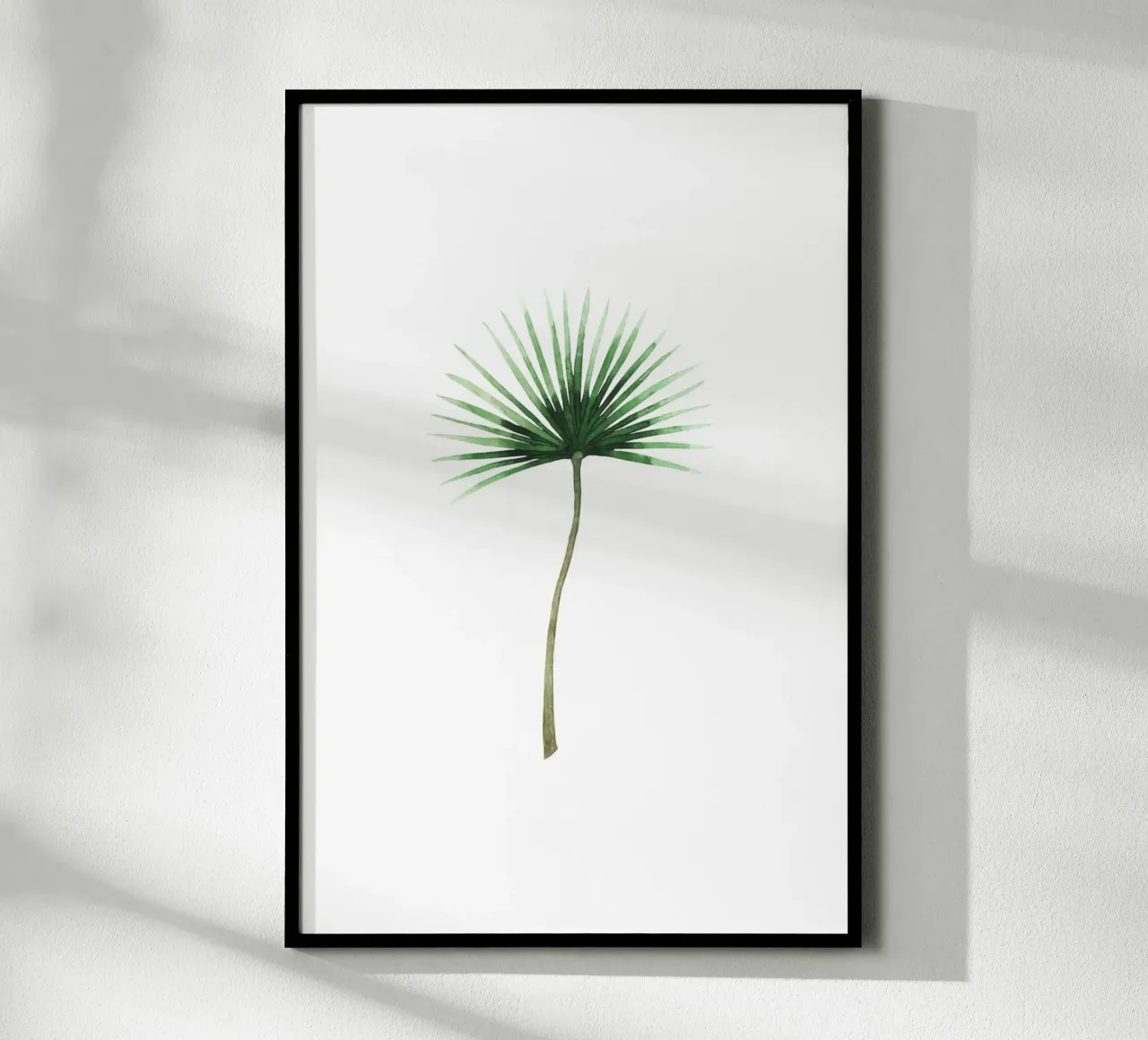Fan Palm poster con telaio in legno da karenmenzenbach
