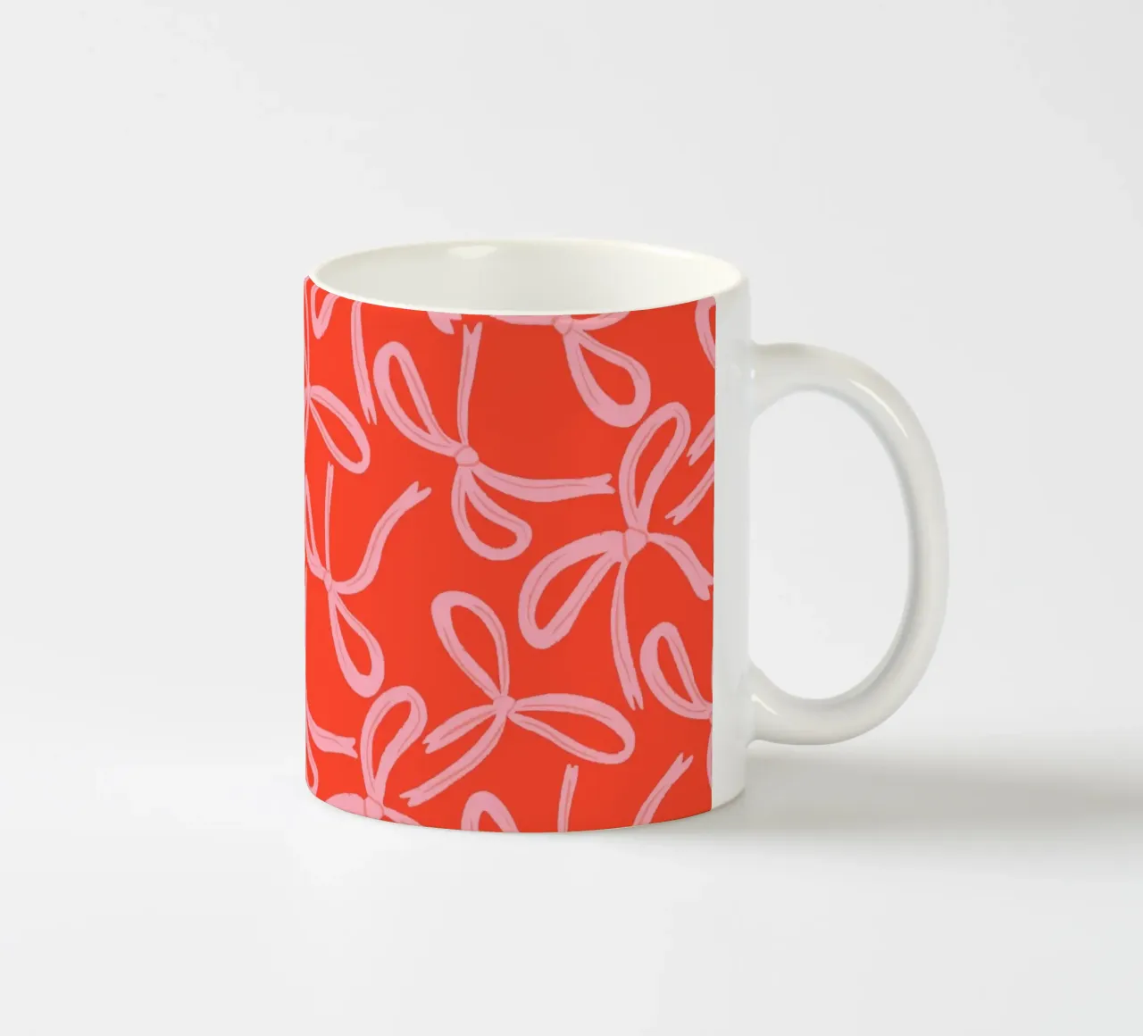 Simpatici fiocchi coquette testurizzati tazza in ceramica da Wackapacka