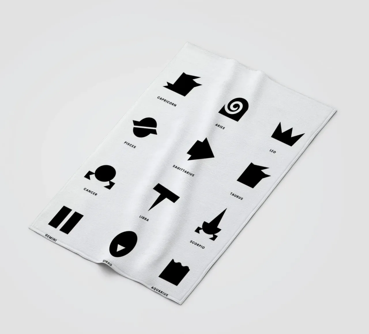 Horoscope Chart coperta in pile da daylight design studio