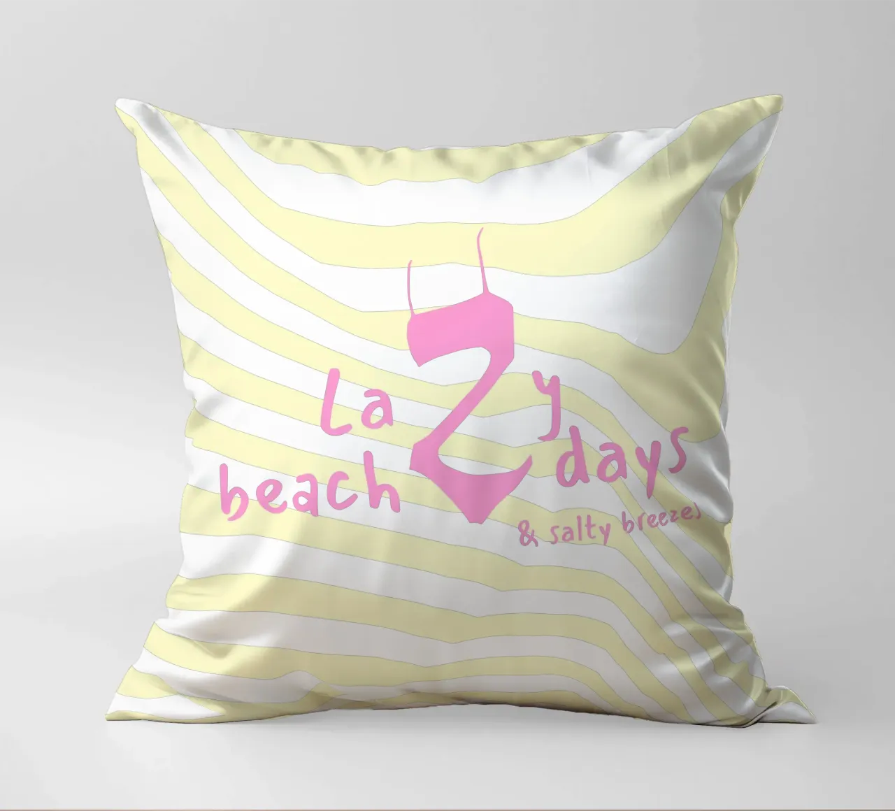 Lazy beach days Kissen von Bureau Purpur