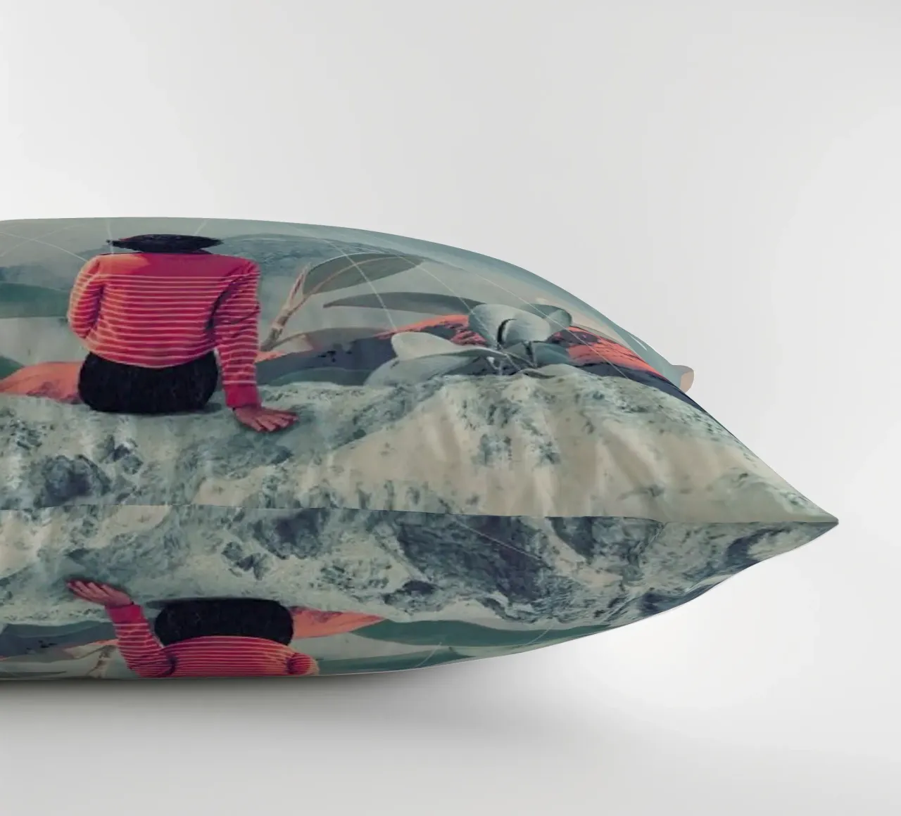 Lost in the 17th Dimension cuscino da Frank Moth