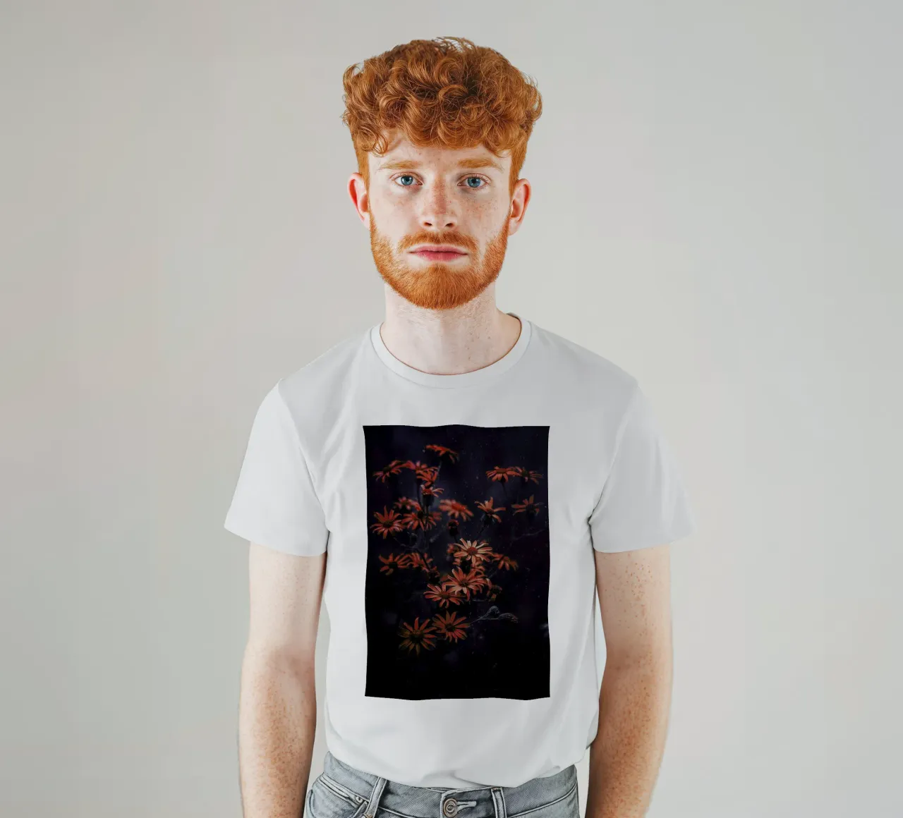 Evening Bloom @ismaeljs t-shirt da EyeEm Mobile GmbH