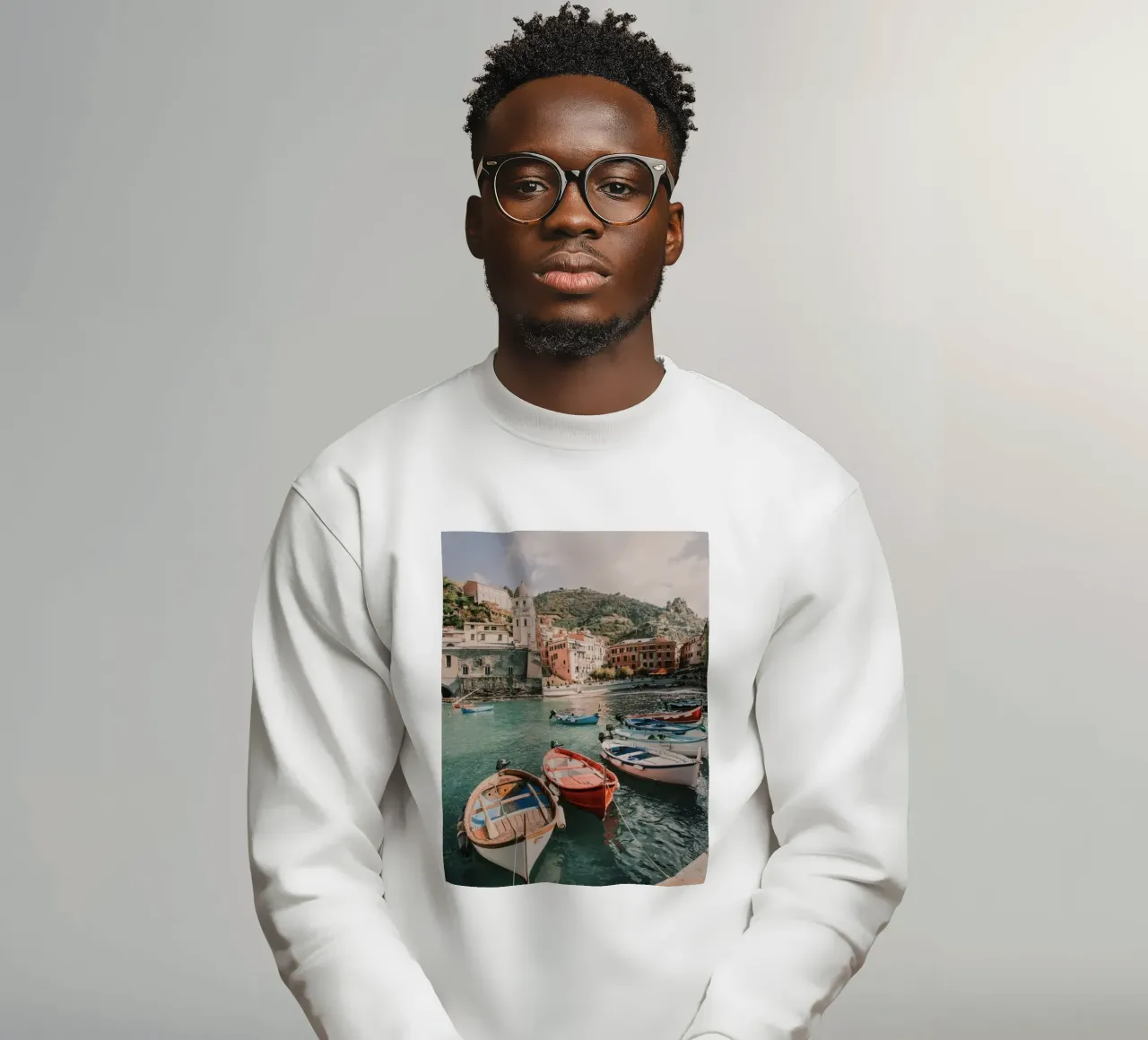 Cinque Terre, Vernazza Italien Sweatshirt von TheTravelClub