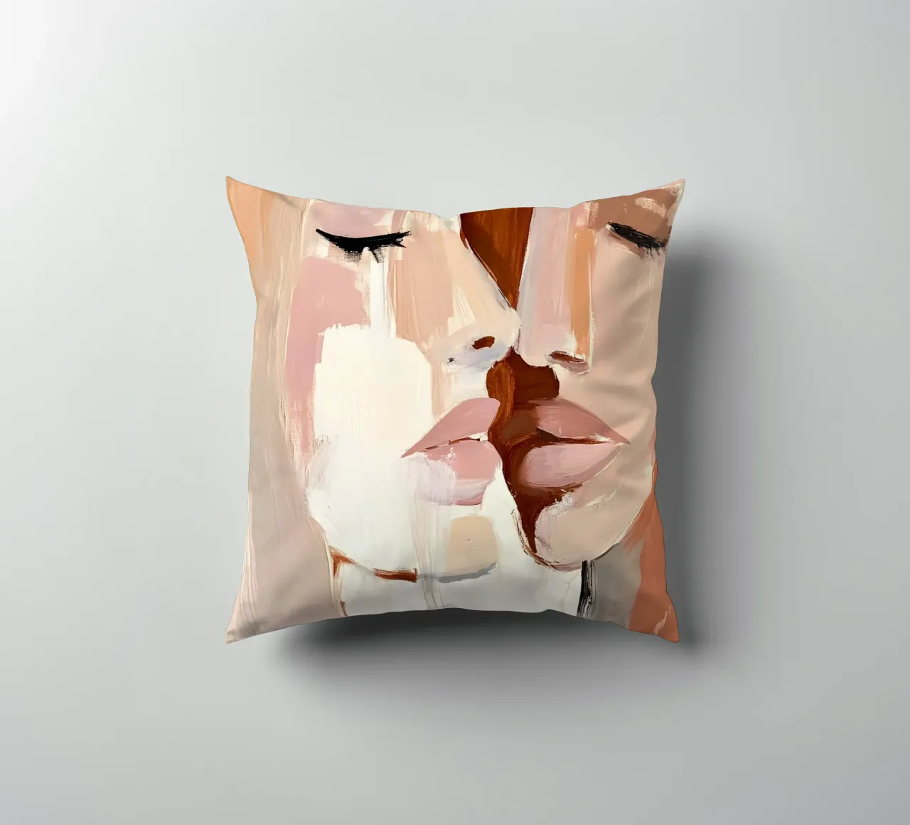 The Kiss cuscino da Gypsy Galleria