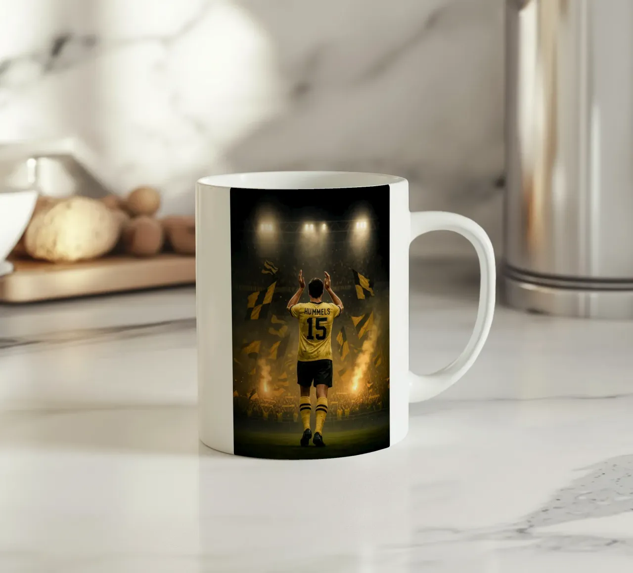 Poster BVB di Mats Hummels - La notte e l'eredità di Dortmund tazza in ceramica da Lootprint