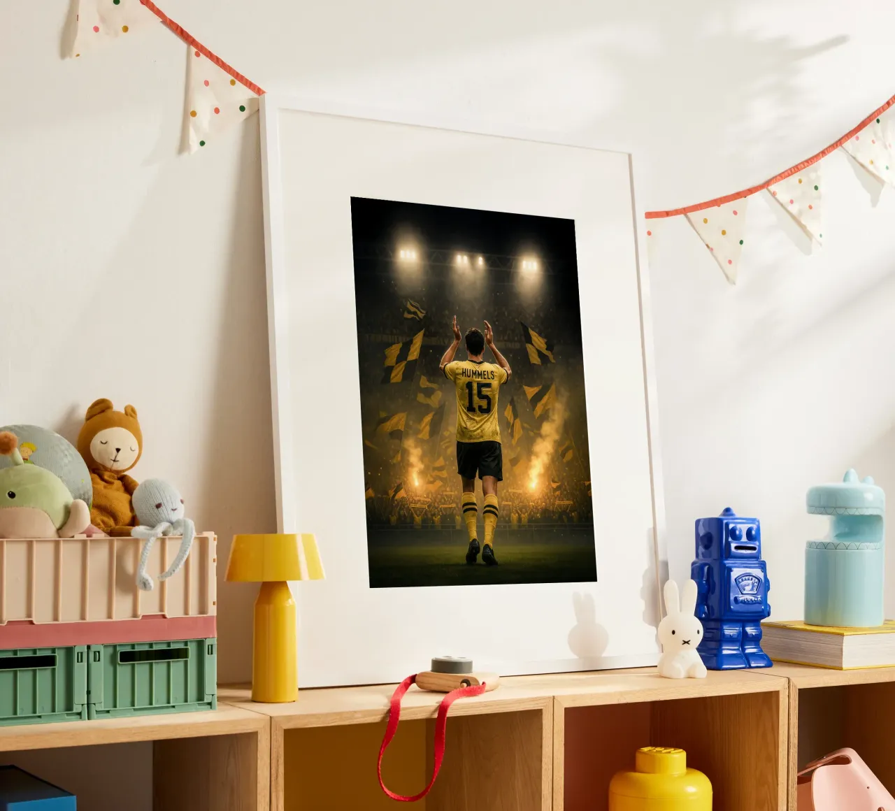 Poster BVB di Mats Hummels - La notte e l'eredità di Dortmund poster con telaio in legno da Lootprint