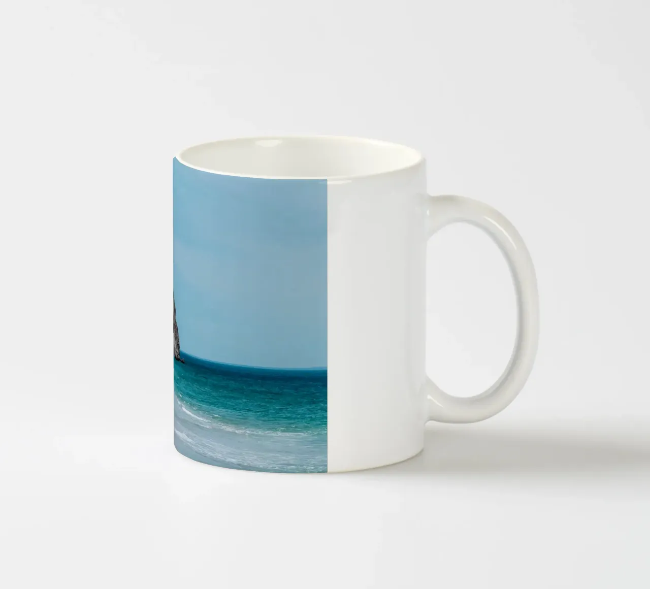 Ricreazione in riva al mare tazza in ceramica da Carinaprint