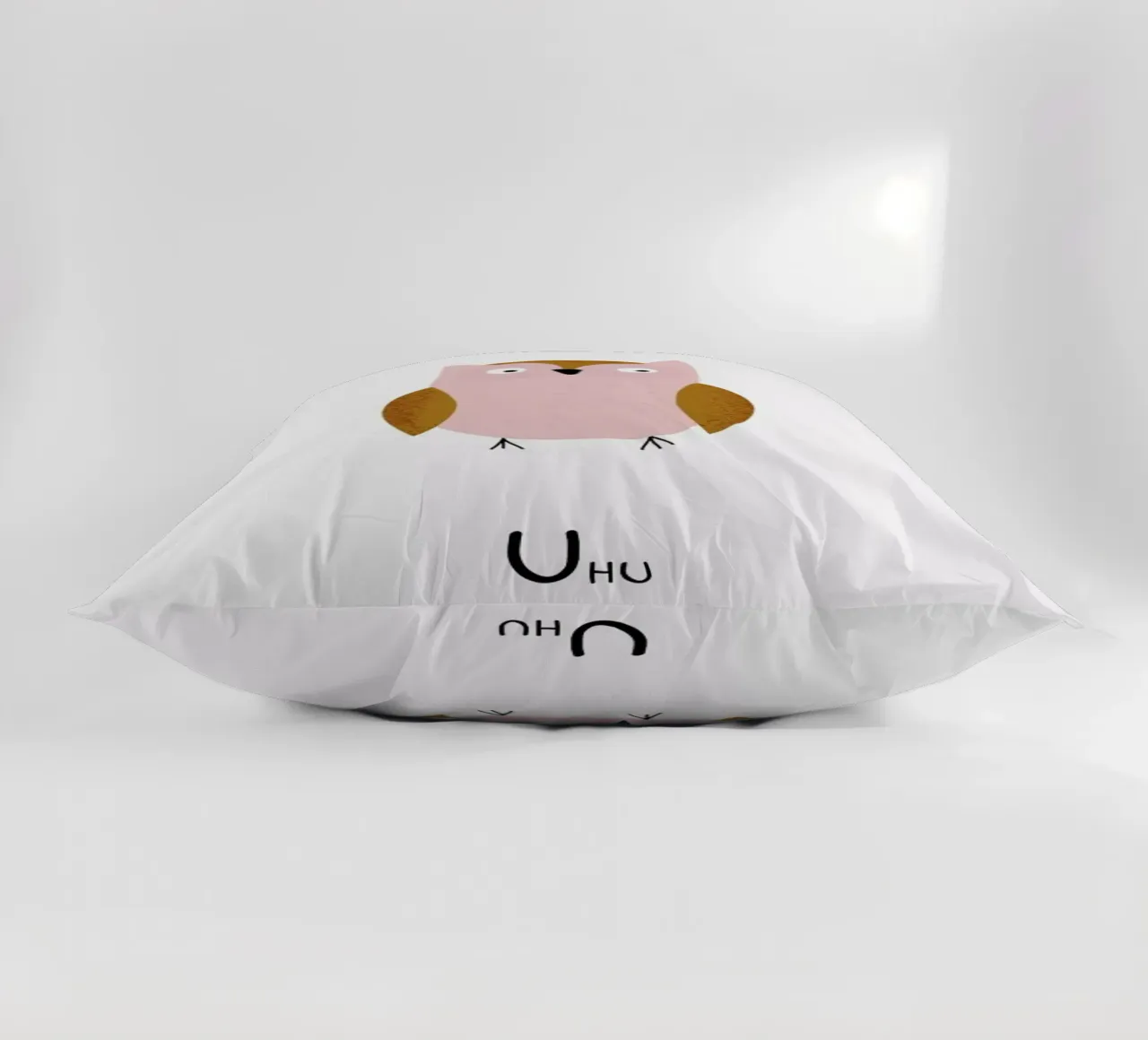 Uhu cuscino da Little Flourishes