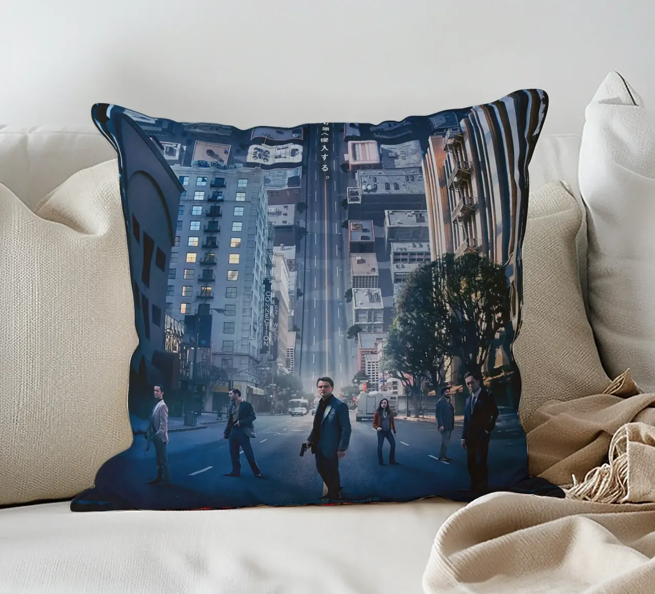 Inception cuscino da Attaboy Dsgn