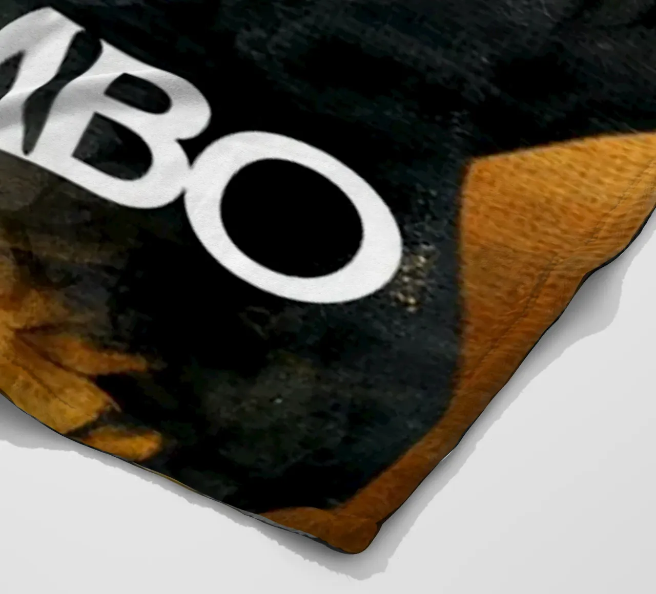 Yojimbo coperta in pile da Attaboy Dsgn