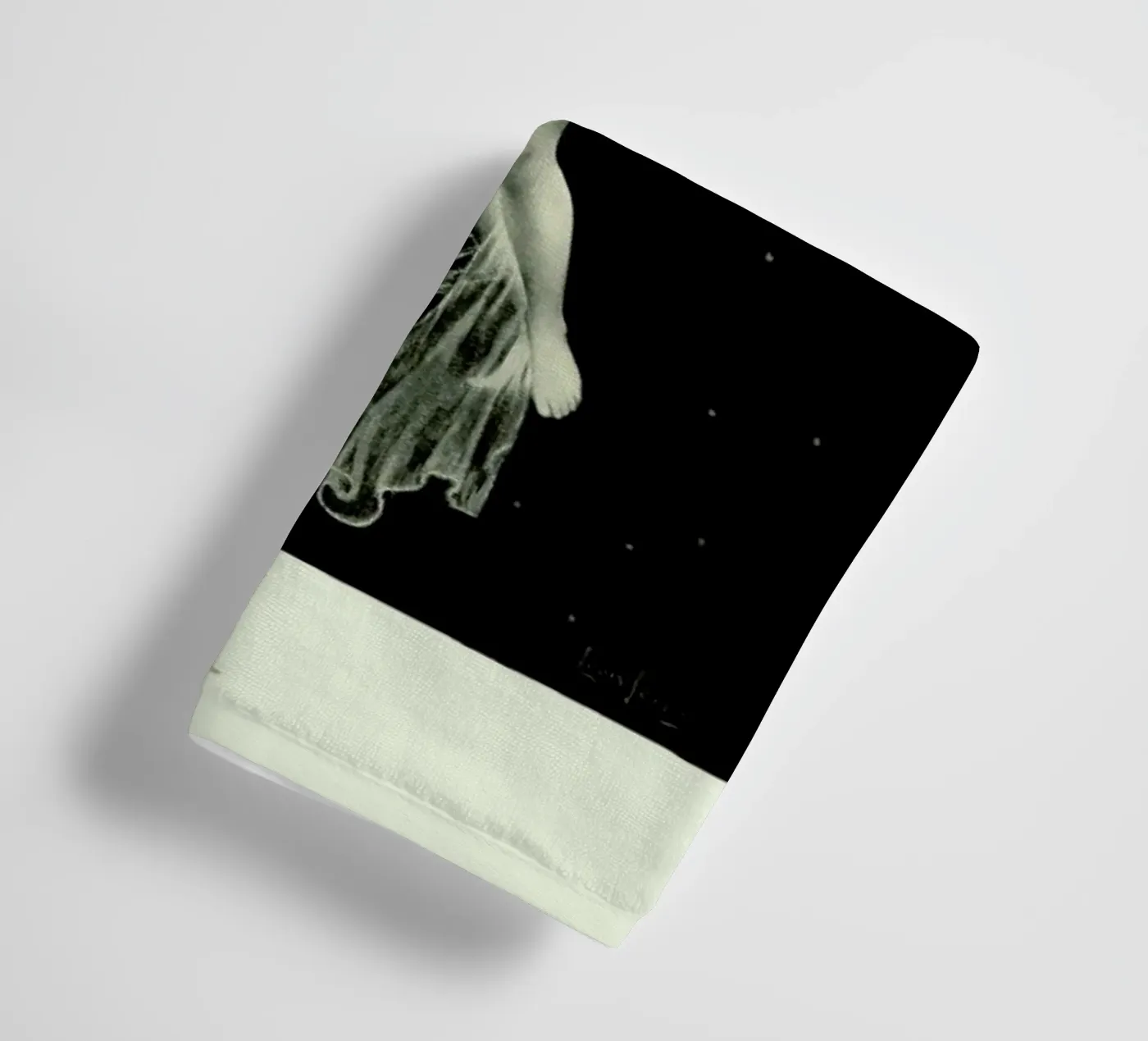 Phoebe towel by Flora & Fauna