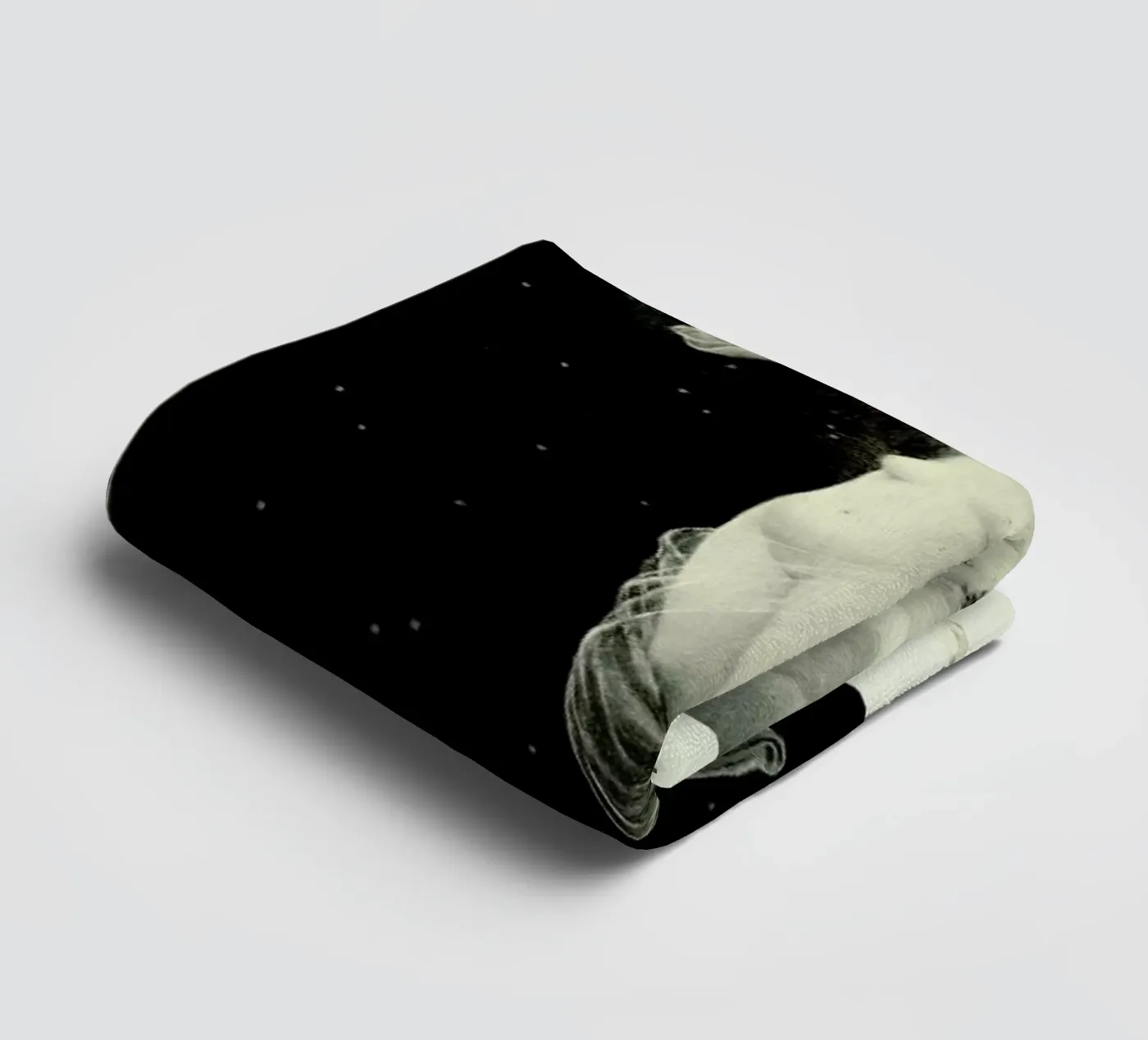 Phoebe towel by Flora & Fauna