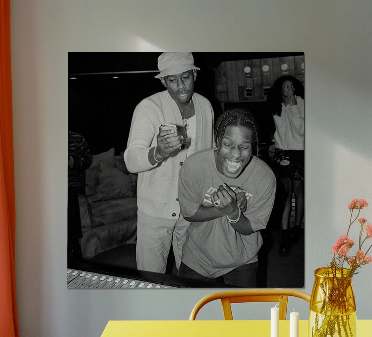 Un rapper bianco e nero in azione poster da Witon name shop