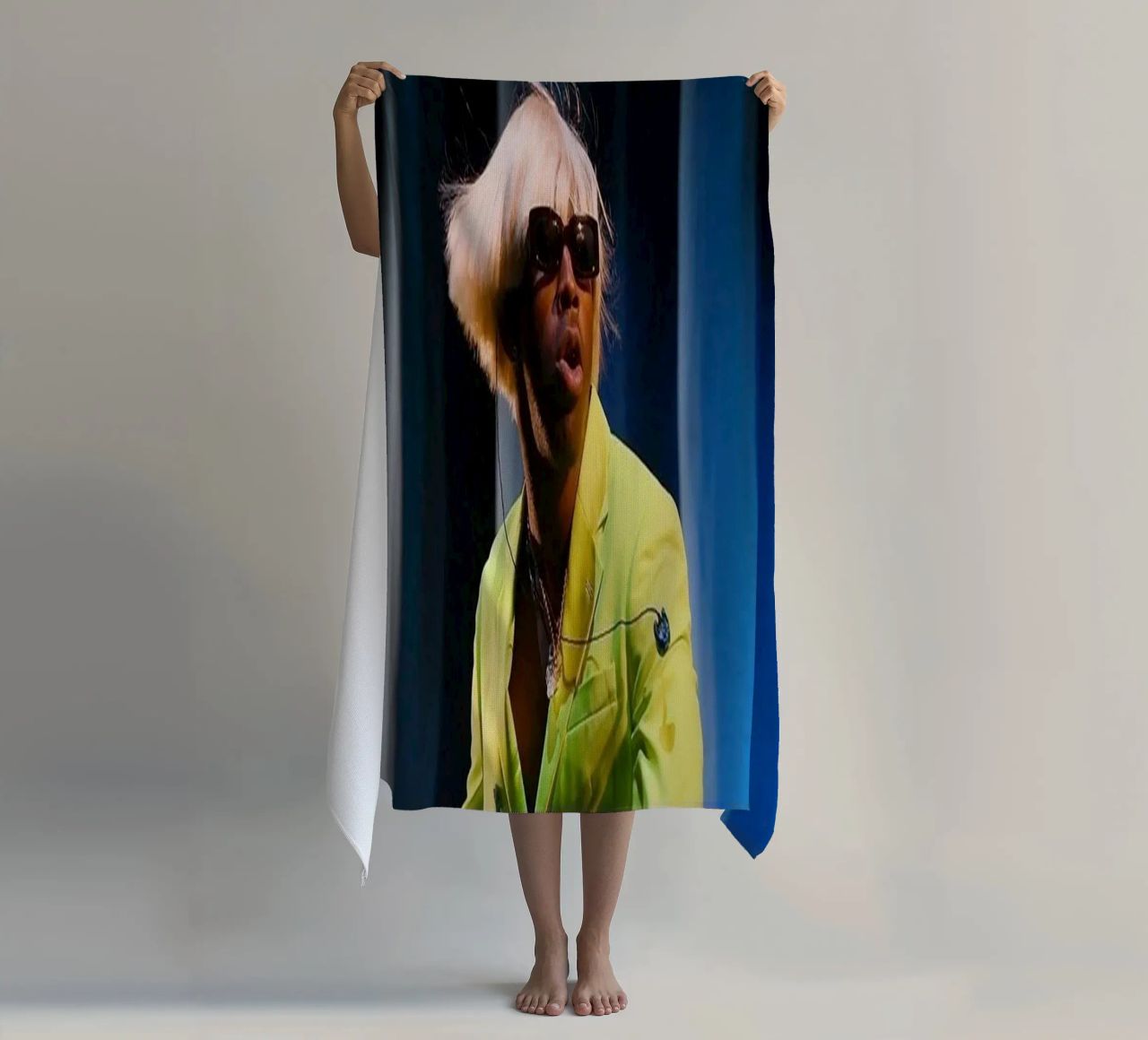 Tyler In performance telo mare da Witon name shop