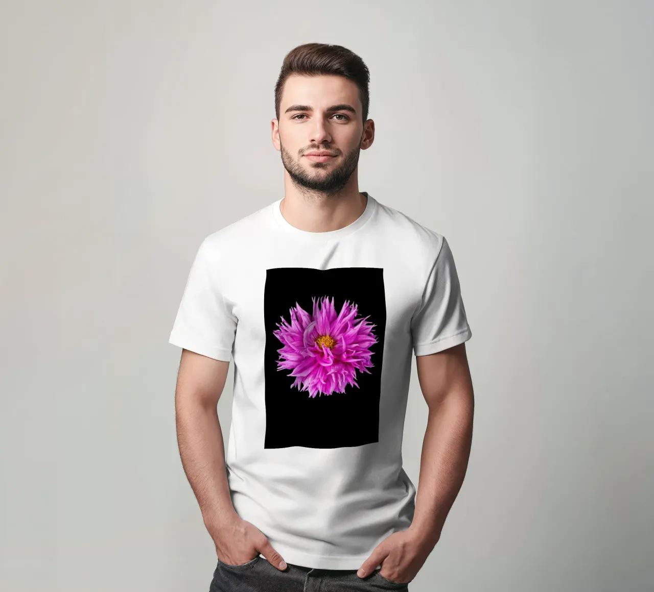Dahlia 4 t-shirt da Curious Collections by Marielle Leenders