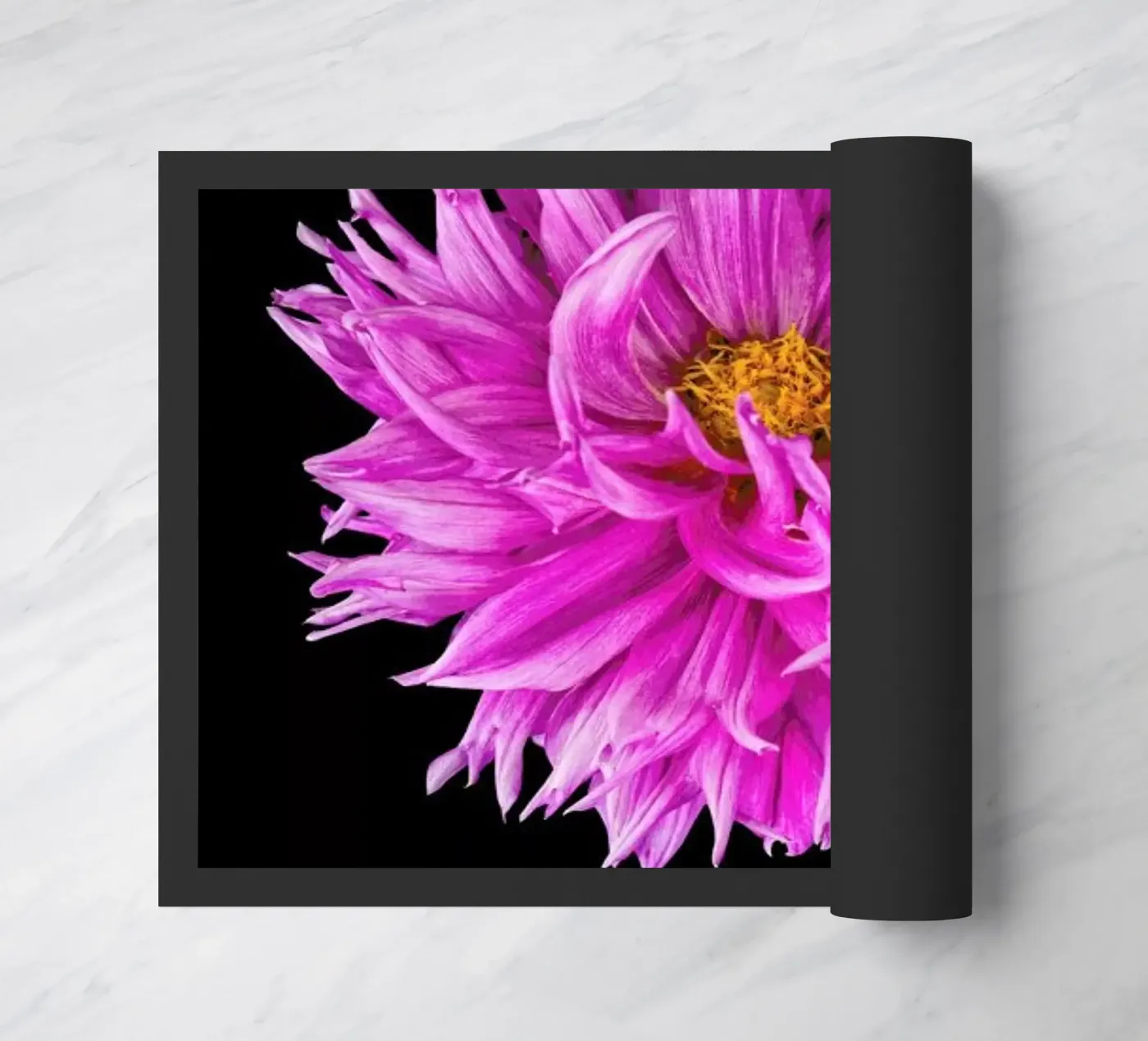 Dahlia 4 deurmat van Curious Collections by Marielle Leenders