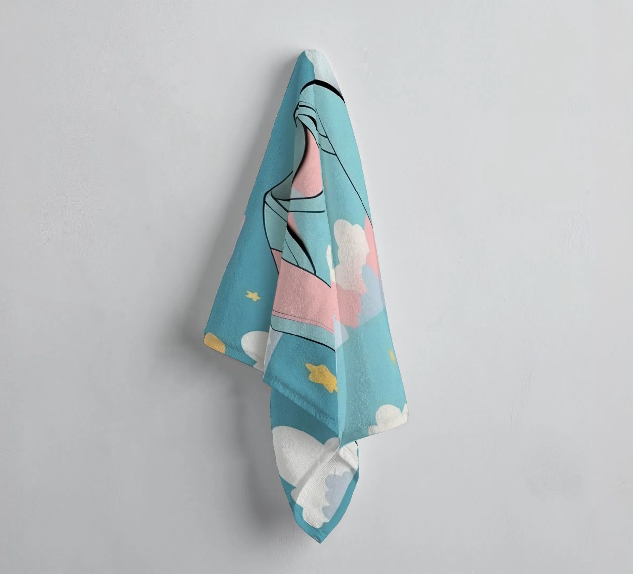 Grenouillère pour bébé avec motif de nuages en bleu, rose et jaune. serviette de bain de DesignDoodle