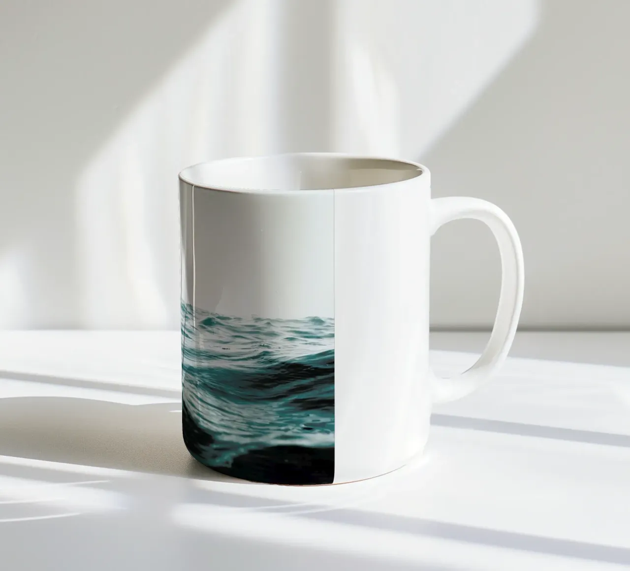 Blue Ocean Waves tazza in ceramica da Victoria Frost