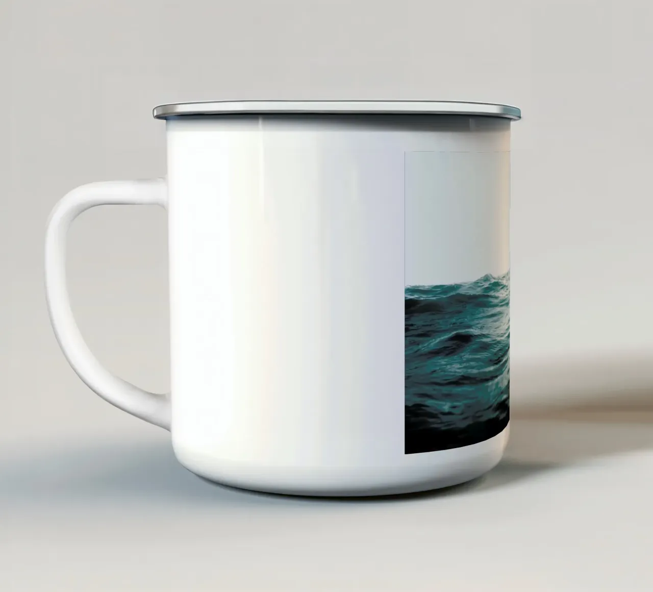 Blue Ocean Waves tazza in smalto da Victoria Frost