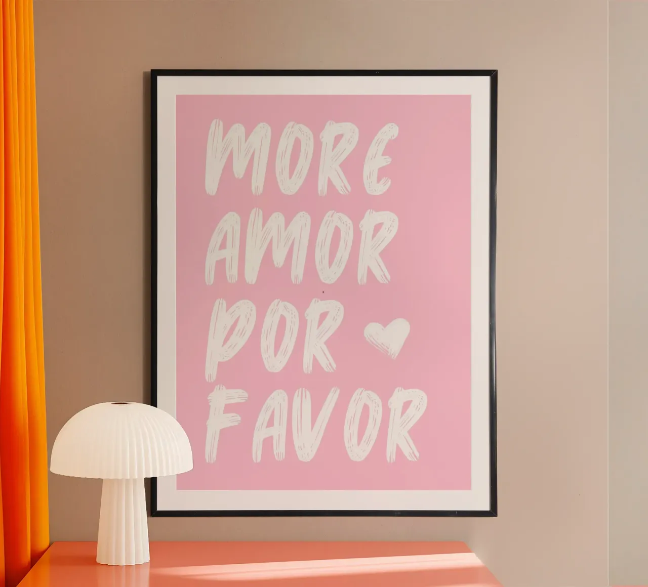 Più amore per favore poster con telaio in alluminio da DolceVita