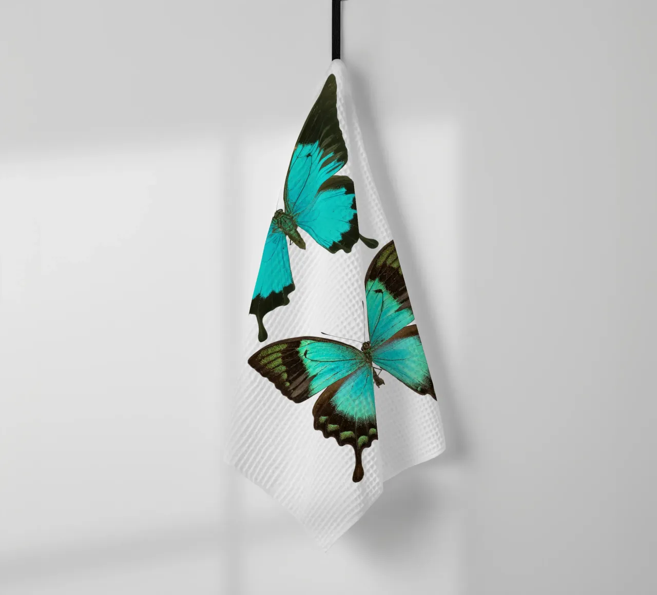 Farfalle esotiche blu e nere canovaccio da cucina da Curious Collections by Marielle Leenders