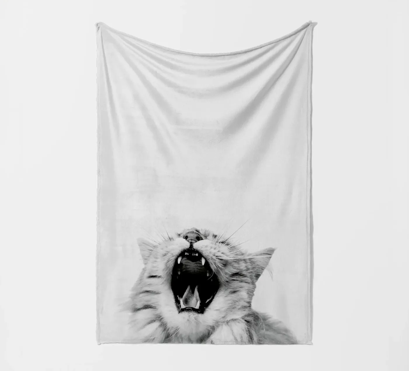 Roar fleece blanket by Paws & Claws