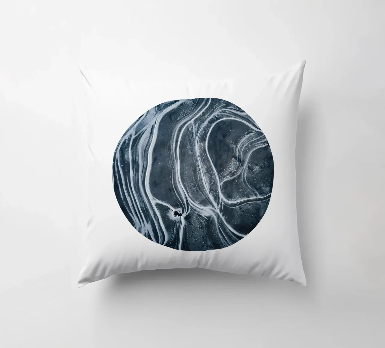 Entità astratta, linee di texture scandinave in bianco e nero cuscino da 83oranges