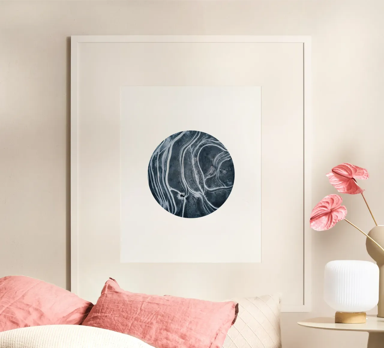Entità astratta, linee di texture scandinave in bianco e nero poster con telaio in legno da 83oranges