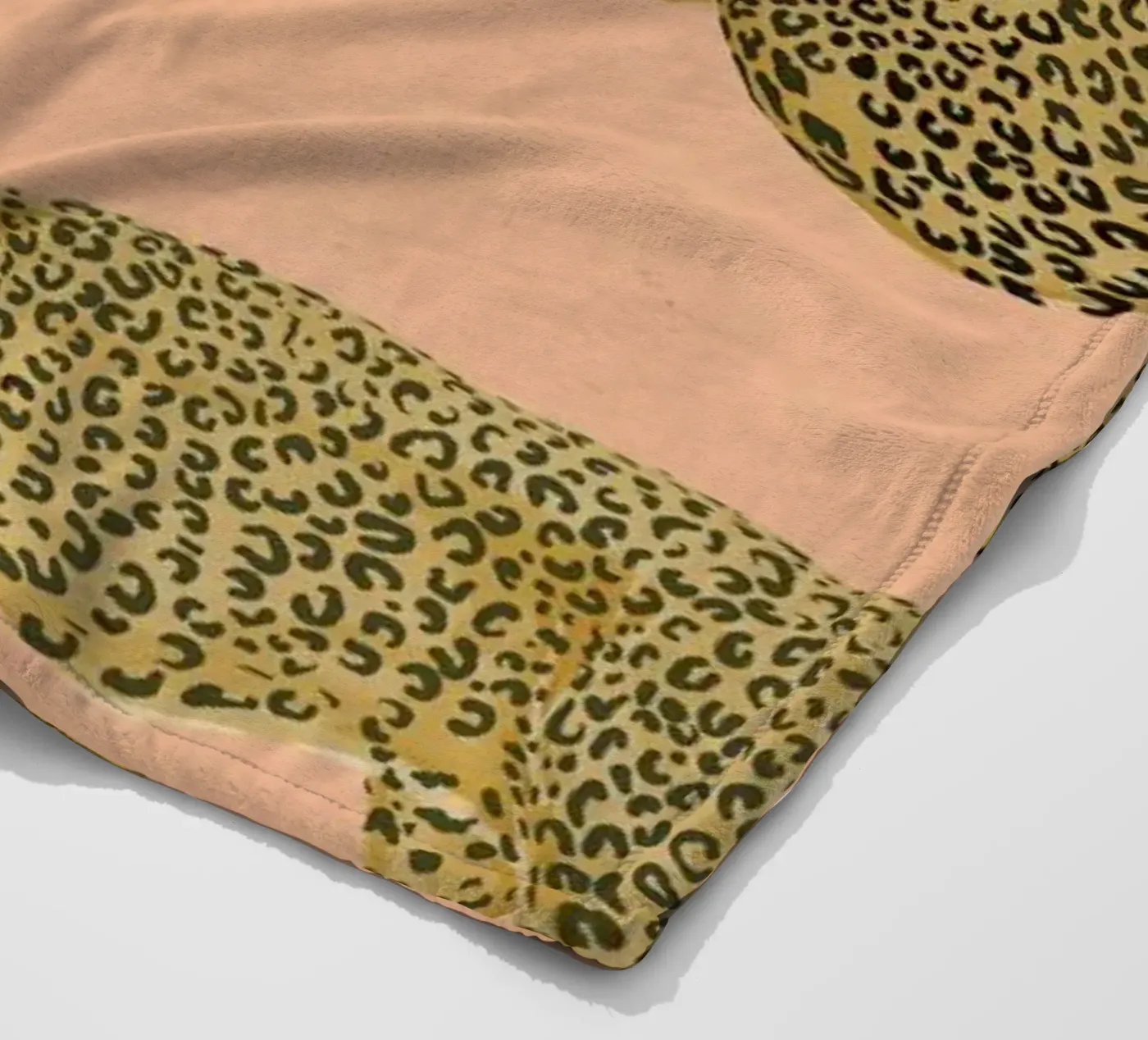 Sunset Leopards Fleecedecke von Laura Graves