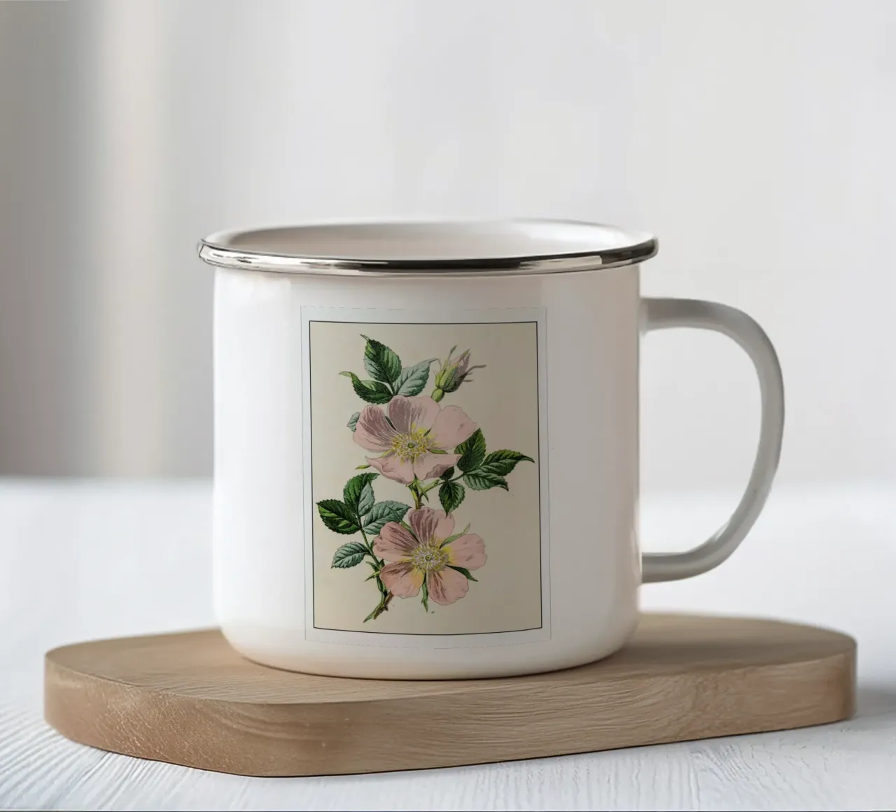 Pastel Roses tazza in smalto da Flora & Fauna