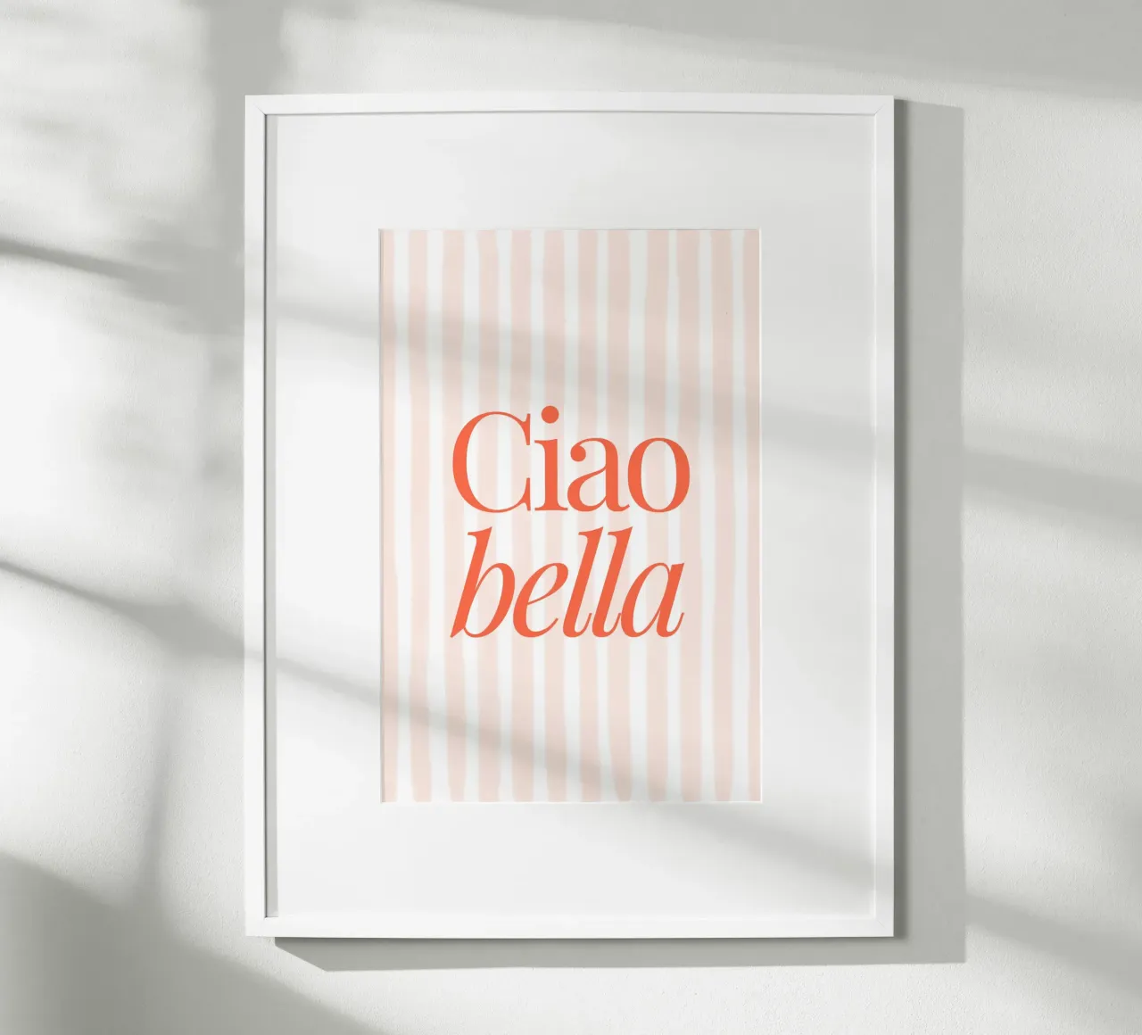 Ciao Bella, estampado gráfico a rayas para el verano poster con marco de aluminio de TheCocktailClub