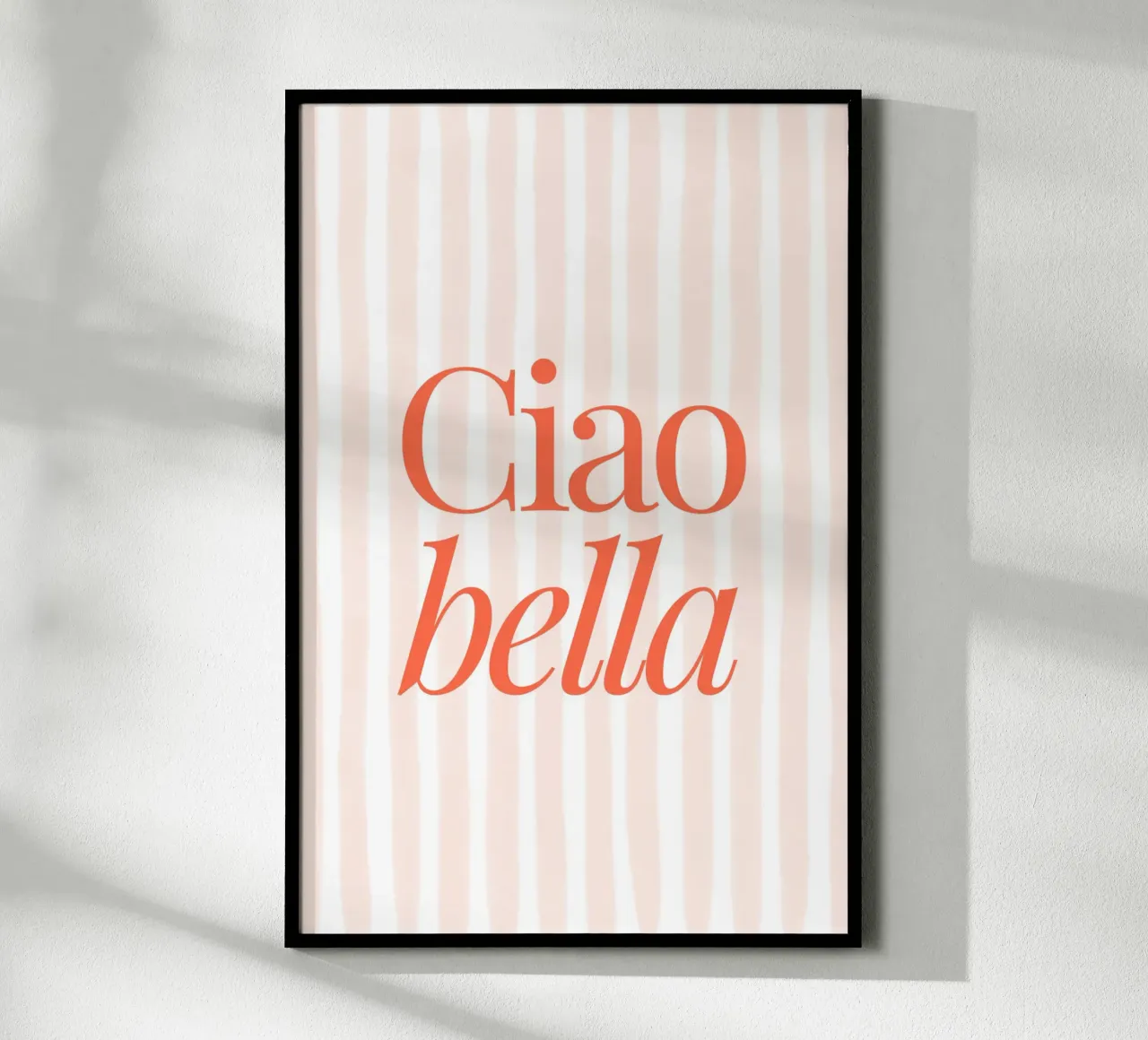 Ciao Bella, estampado gráfico a rayas para el verano poster con marco de aluminio de TheCocktailClub