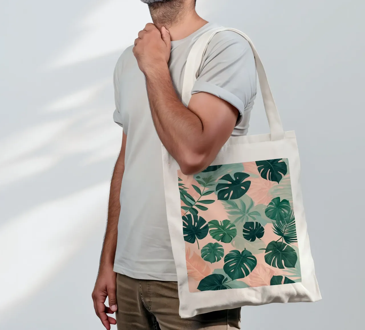 Tropisches Blättermuster mit verschiedenen Blättern auf einer weichen Paste Jutebeutel von DesignDoodle