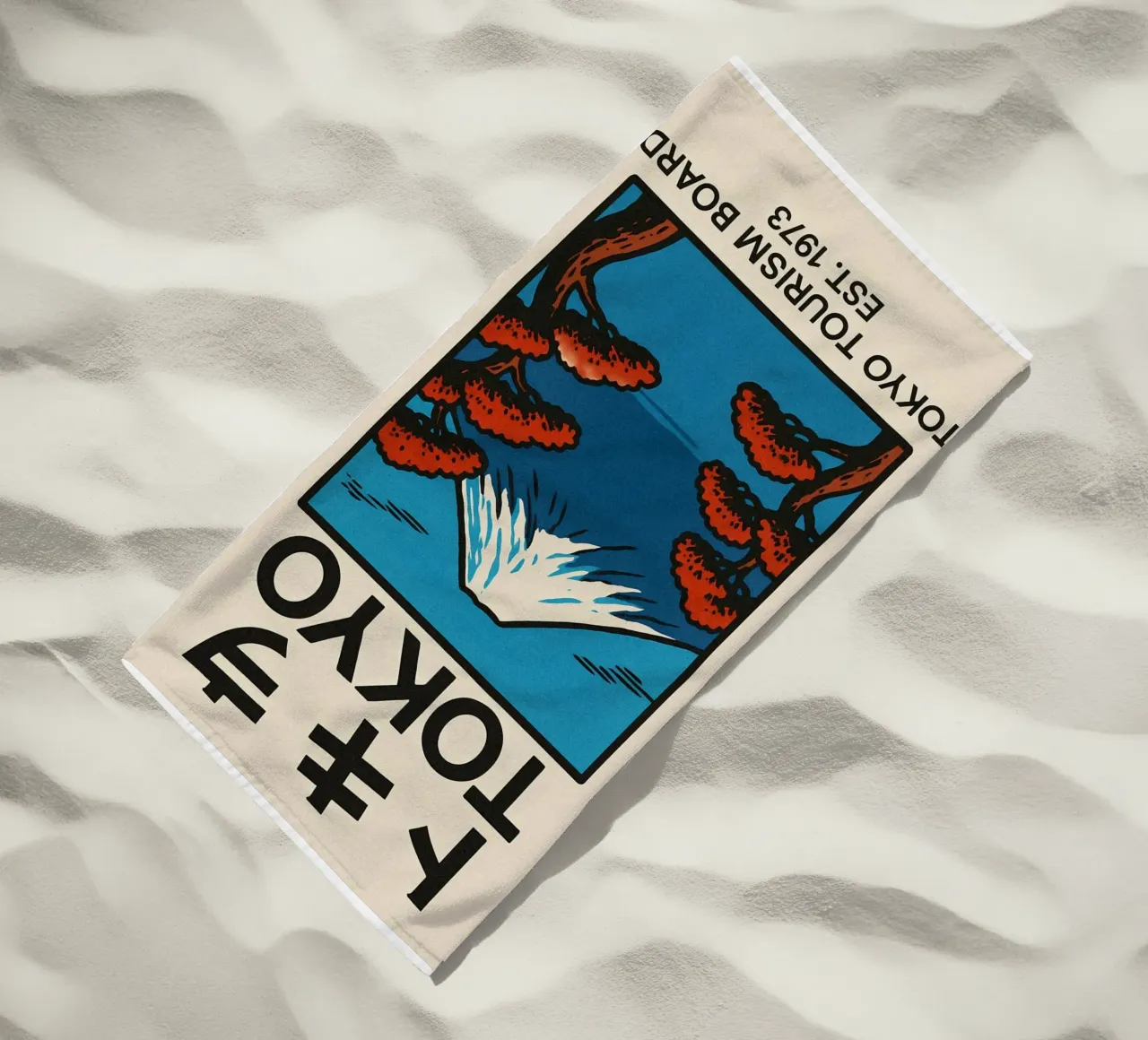 World Icons – Retro Travel Series - Mt. Fuji & Pines Strandtuch von Studio Mooodz