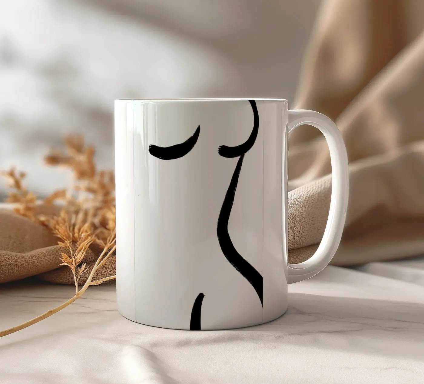 Curve ceramic mug by Graphite