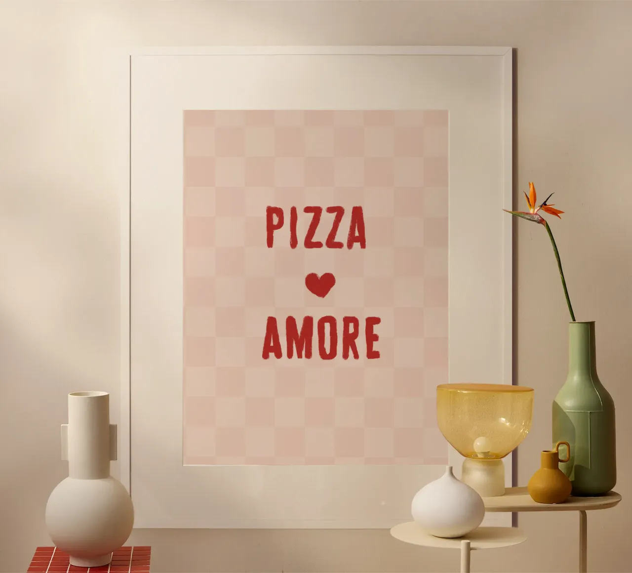 Pizza Amore con cuore rosso su beige chiaro poster da Alisa Knöß