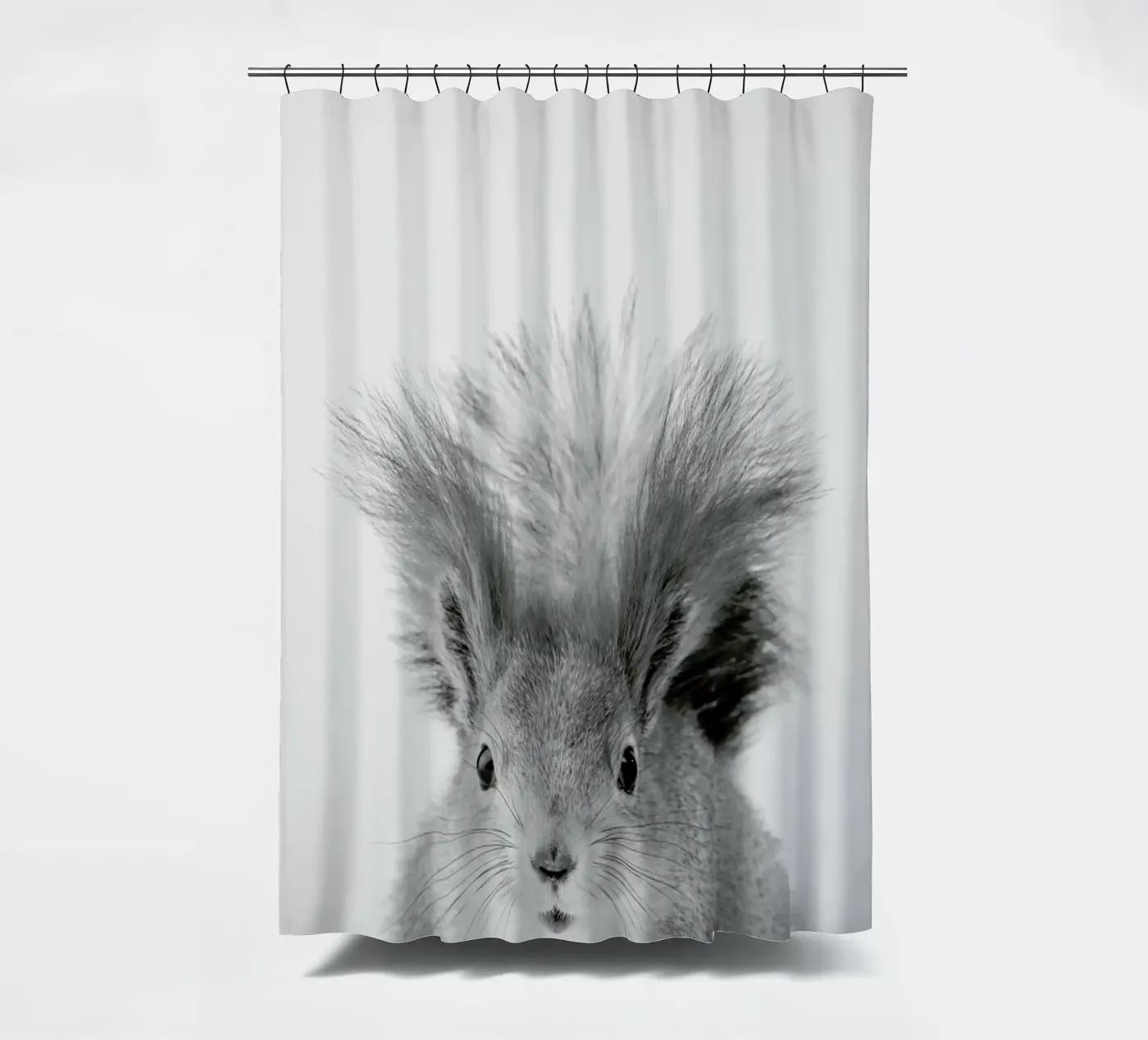 Squirrel Duschvorhang von Paws & Claws